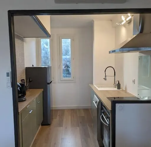 - Vue Imprenable Sur La Cite Medievale - Parking Gratuit - Climatise Apartment *