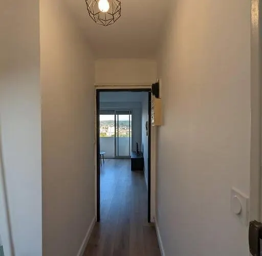 Apartamento - Vue Imprenable Sur La Cite Medievale - Parking Gratuit - Climatise Carcassonne